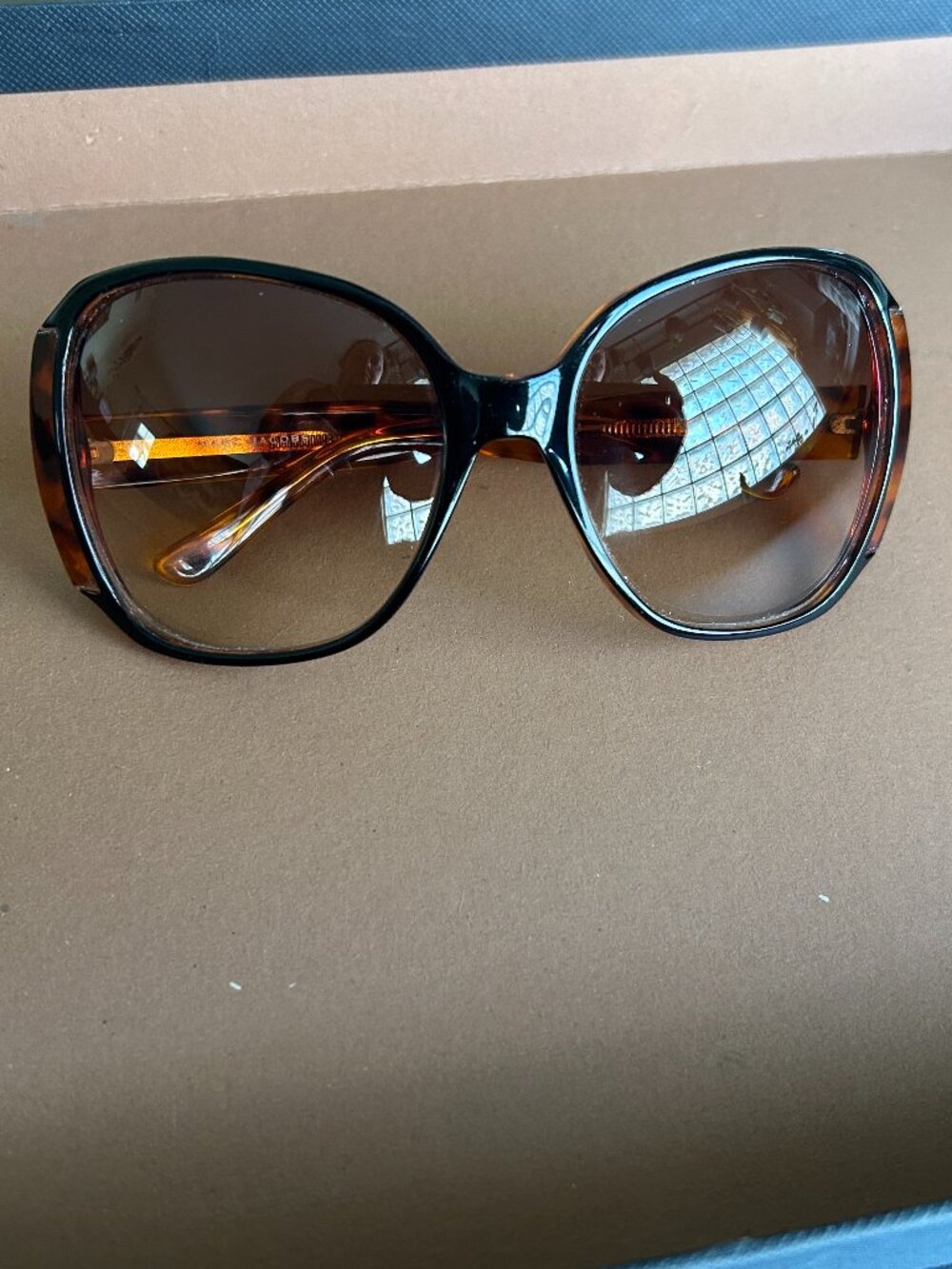 Marc Jacobs Vintage Oversized Tortoise Shield Sunglasses – Model MJ 121/S